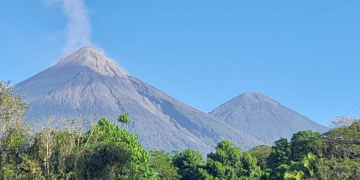 Insivumeh alerta por incremento de actividad en volcán de Fuego y emite recomendaciones