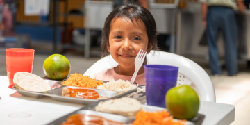 Mides capacita a mujeres beneficiarias del Bono Nutrición./Foto: Mides.