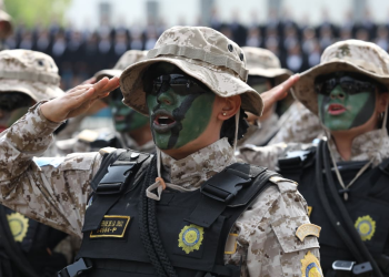 E k’o k’ak’ ajchajin tinamit xetijoxik rech ruk’ ronojel kachuq’ab’ kakiq’atij ri k’ax ri’ / Nuevos policías especialistas fortalecen combate al crimen