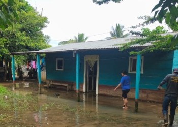 viviendas afectadas por inundación registrada en barrio Petencito, Fray Bartolomé de las Casas, Alta Verapaz.