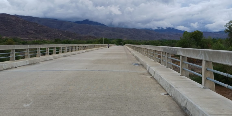 Puente El Jícaro facilita la conectividad en El Progreso./Foto: CIV.
