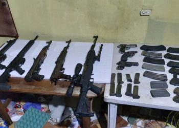 Investigadores de la PNC localizan arsenal durante allanamiento en colonia El Limón, zona 18