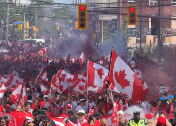 Toronto se pinta de rojo y blanco en la antesala del debut de Canadá en el Mundial 2026