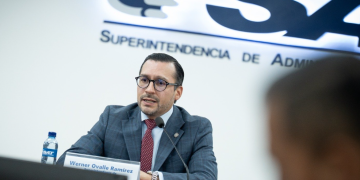 Superintendente de Administración Tributaria (SAT) Werner Ovalle.