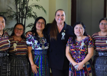 Ministra de Educación participa en entrega de la Orden Mutualista “Profesor Rafael Ramírez Arroyo”