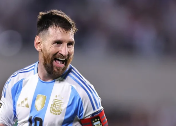 Messi se convierte en el primer futbolista en jugar seis mundiales