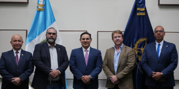 Durante la reunión, Villeda destacó que la coordinación interinstitucional constituye una herramienta clave para consolidar estrategias de seguridad más efectivas. / Foto: Mingob
