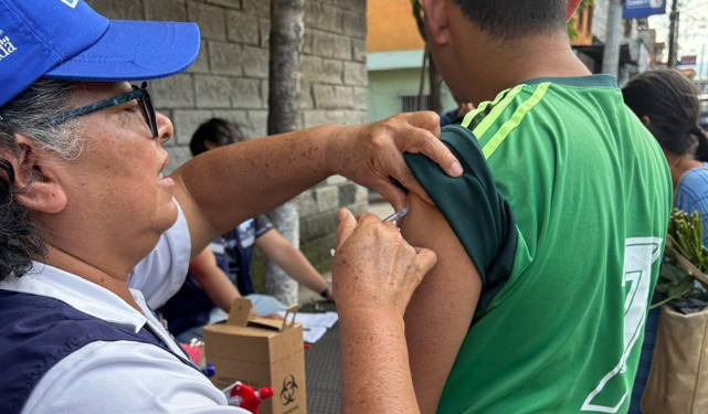 Ministerio de Salud ejecuta segunda fase de contención del sarampión. (Foto: MSPAS)