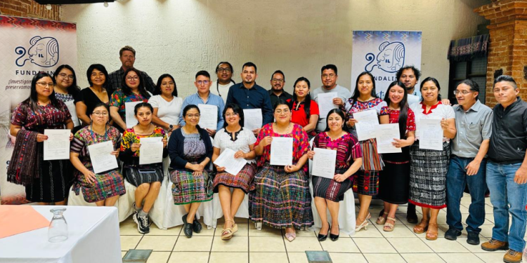 Guatemala y México intercambian conocimiento para la preservación de idiomas maternos