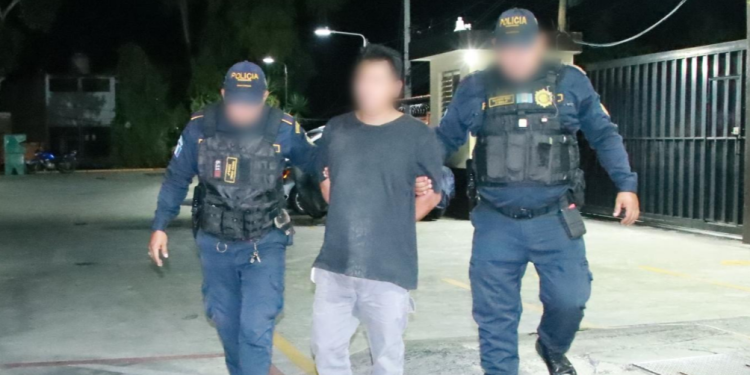 Capturan a piloto de camión por ataque armado tras incidente de tránsito en Mixco