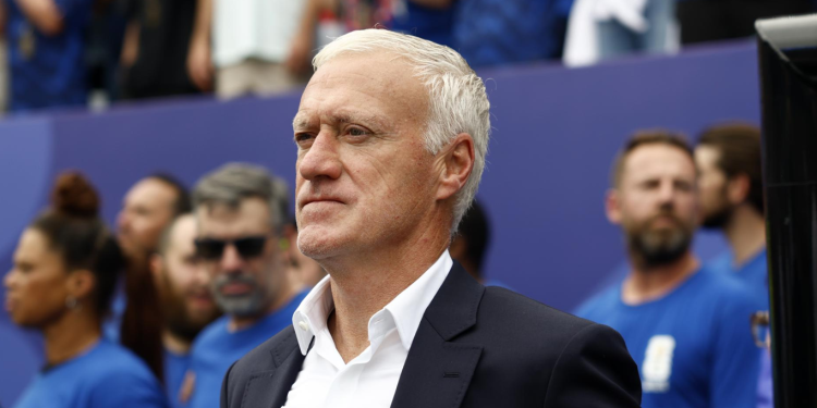 Didier Deschamps deja el Mundial 2026 por el fallecimiento de su madre