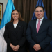 Ministro de Gobernación, Marco Antonio Villeda, y la embajadora de Honduras en Guatemala, Rosa Elena Lobo Juárez. / Foto: Mingob