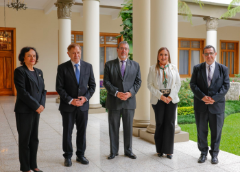 Autoridades del Estado se reúnen para coordinar acciones./Foto: Gilber García.