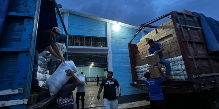 Cada dotación está integrada por productos esenciales no perecederos diseñados para complementar la alimentación familiar. / Foto: MAGA