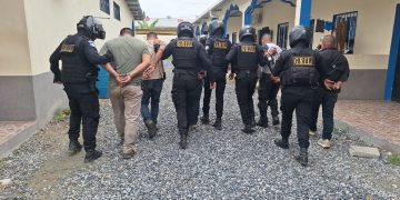 PNC logra la captura de cinco personas tras enfrentamiento armado en Morales Izabal