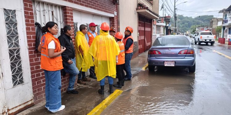 Conred brinda atención a emergencias presentadas. (Foto: Conred)