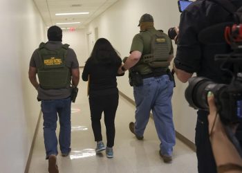 La detención de migrantes ha aumentado durante el segundo mandato del presidente Donald Trump.