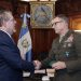 La visita del comandante del Comando Sur de EE. UU refuerza la cooperación en seguridad, lo que se tradoce en más beneficios para la población guatemalteca.