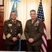 Él ministro de la Defensa general Henry Saenz, durante el encuentro con el general Francis L. Donovan, jefe del Comando Sur de Estados Unidos.