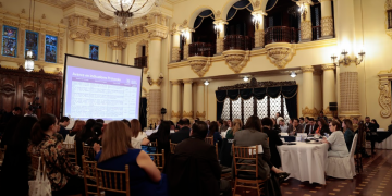 La presidenta en funciones lideró la reunión ordinaria del Conasa. (Foto: Analí Camey)