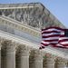 El Tribunal Supremo de EE. UU. falla en contra de la decisión del presidente Trump de limitar la ciudadanía por nacimiento.