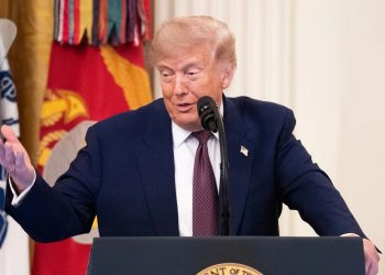 El presidente de EE. UU., Donald Trump, se pronuncia luego de que Irán responsabilizara a su país por ataques israelíes en Líbano.