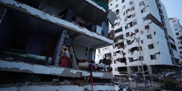 Gran cantidad de edificios colapsaron a causa de los terremotos en La Guaira, Venezuela.