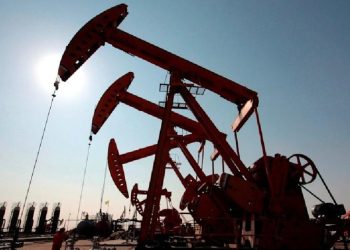 Luego del acuerdo entre Estados Unidos e Irán, el petróleo de Texas abre con caída de más del 5 %.