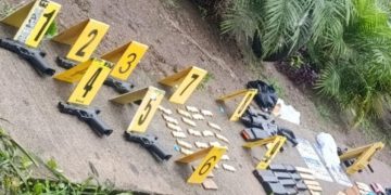 PNC informó sobre la localización de un arsenal durante un allanamiento realizado este fin de semana en la aldea San Juan Arana. / Foto: PNC