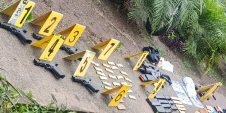 PNC informó sobre la localización de un arsenal durante un allanamiento realizado este fin de semana en la aldea San Juan Arana. / Foto: PNC