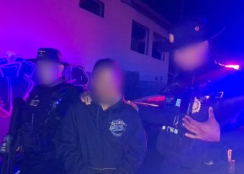 Agentes lograron interceptar el vehículo y detener a Ángel N, de 33 años, quien conducía el camión al momento de la captura. / Foto: PNC