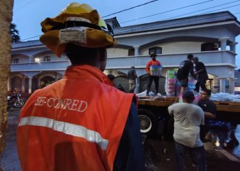Conred entrega ayuda humanitaria a 78 familias afectadas por inundaciones en Cuilapa