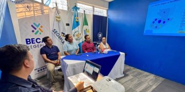 Presentan detalles de programa Becas por Nuestro Futuro en Escuintla