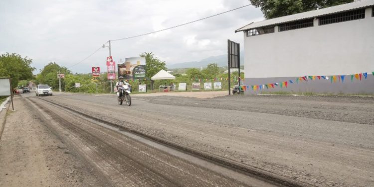 Avanzan trabajos de mejoramiento en la carretera CA-10 para fortalecer la infraestructura vial de Chiquimula