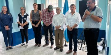 Entregan puesto de Salud renovado a vecinos de Cabañas, Zacapa