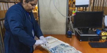 Fortalecen nuevos protocolos para el manejo de documentos históricos./Foto: MCD.