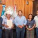 Firman convenio del proyecto de mejoramiento de camino rural de la aldea el Chagüite en Salamá