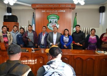 Firman de convenios en Quetzaltenango permite que los proyectos de infraestructura y desarrollo no se queden atrapados en trámites burocráticos