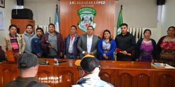 Firman de convenios en Quetzaltenango permite que los proyectos de infraestructura y desarrollo no se queden atrapados en trámites burocráticos
