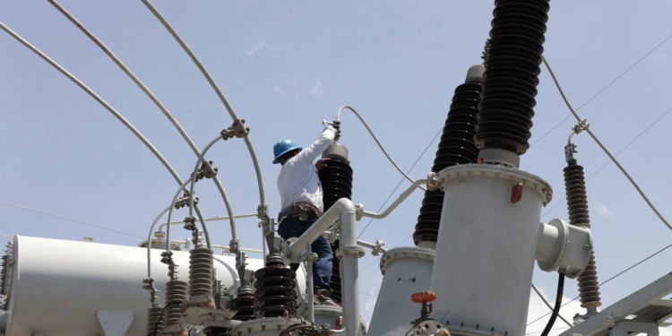 INDE restableció la energía eléctrica al 100% en comunidades de Huehuetenango y Quiché. (Foto: INDE)