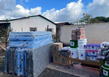 Brindan ayuda humanitaria a familias afectadas por incendio estructural en San Juan Chamelco