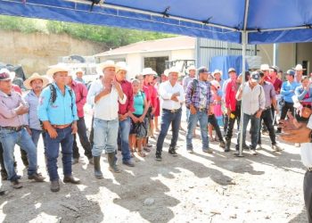 Entrega de letrinas fortalece el saneamiento y la salud comunitaria en Jocotán