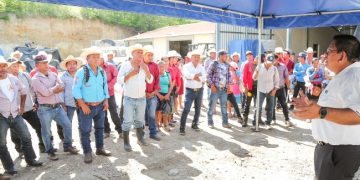 Entrega de letrinas fortalece el saneamiento y la salud comunitaria en Jocotán