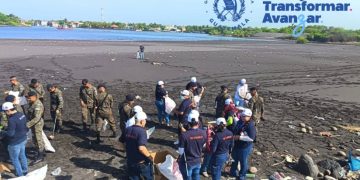 Exitosa jornada de limpieza ambiental en la Boca Barra Zanjón Chilate, Puerto San José, Escuintla