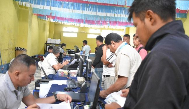 Avanza jornada móvil de servicios integrados en Santa Lucía La Reforma, Totonicapán