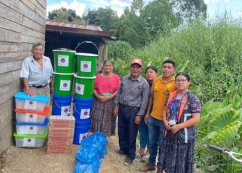 Entregan ayuda humanitaria a familias afectadas por inundaciones en San Juan Chamelco