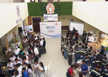 Jóvenes muestran sus habilidades en la Expo Feria 2026 de Escuelas Taller en Baja Verapaz