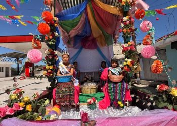 Fiesta y tradición en inauguración de feria en aldea Barranaché, Totonicapán