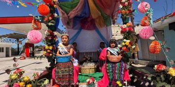 Fiesta y tradición en inauguración de feria en aldea Barranaché, Totonicapán