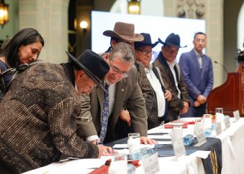 Ejecutivo reconoce a las autoridades indígenas con nueva agenda de trabajo en Sololá